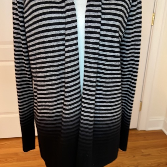 Theory pure cashmere grey / black stripe shawl roll neck cardigan sweater - Picture 2 of 10